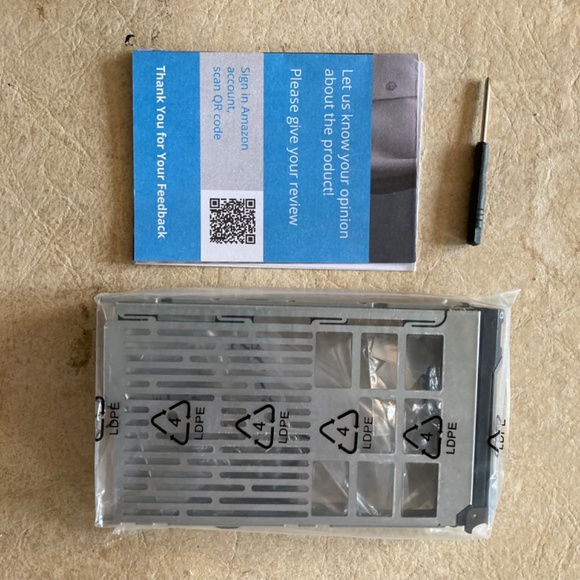 Hard Drive Caddy for Dell, EMC PowerEdge Servers New - Picture 4 of 4